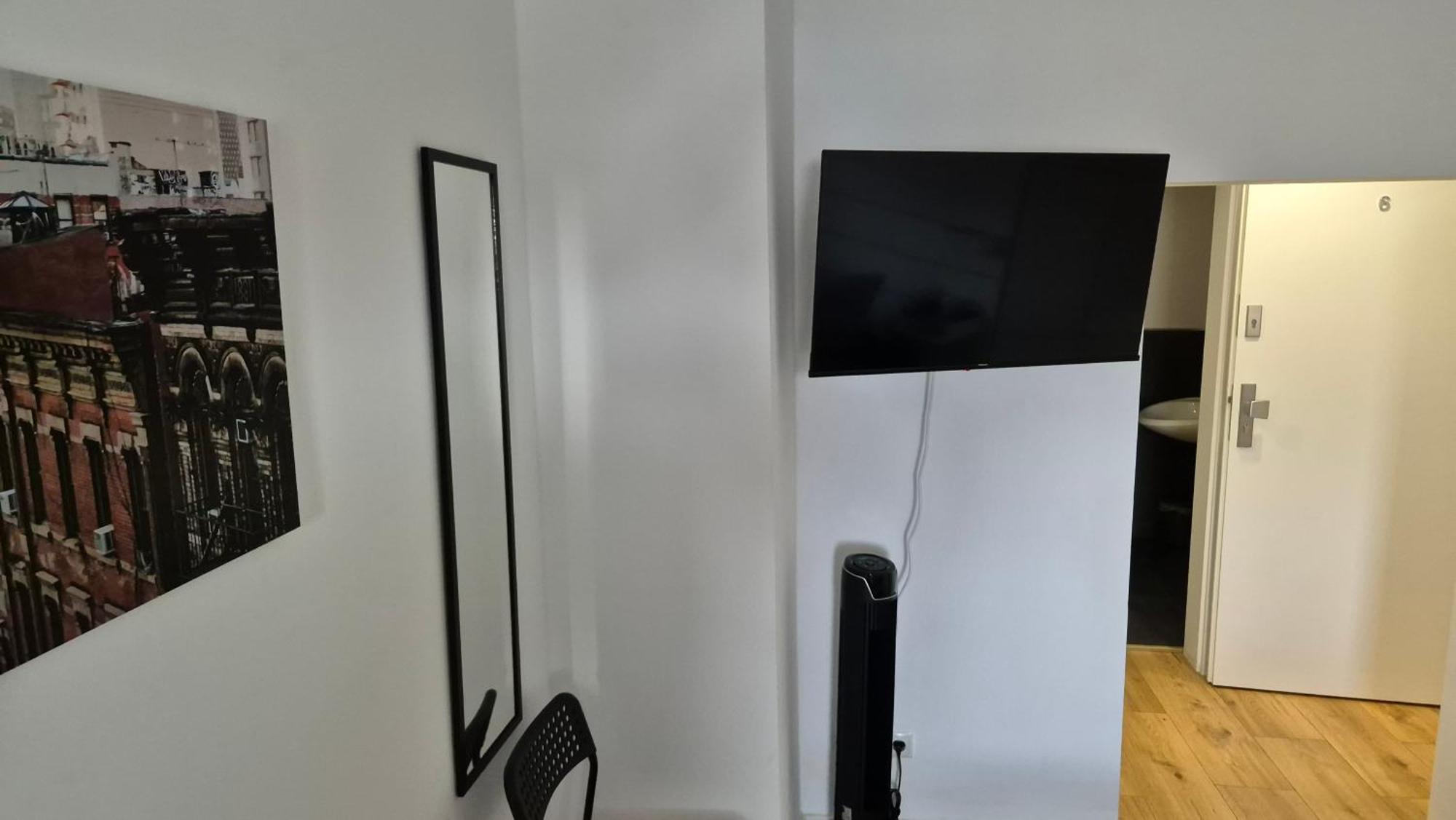 House Apartment *