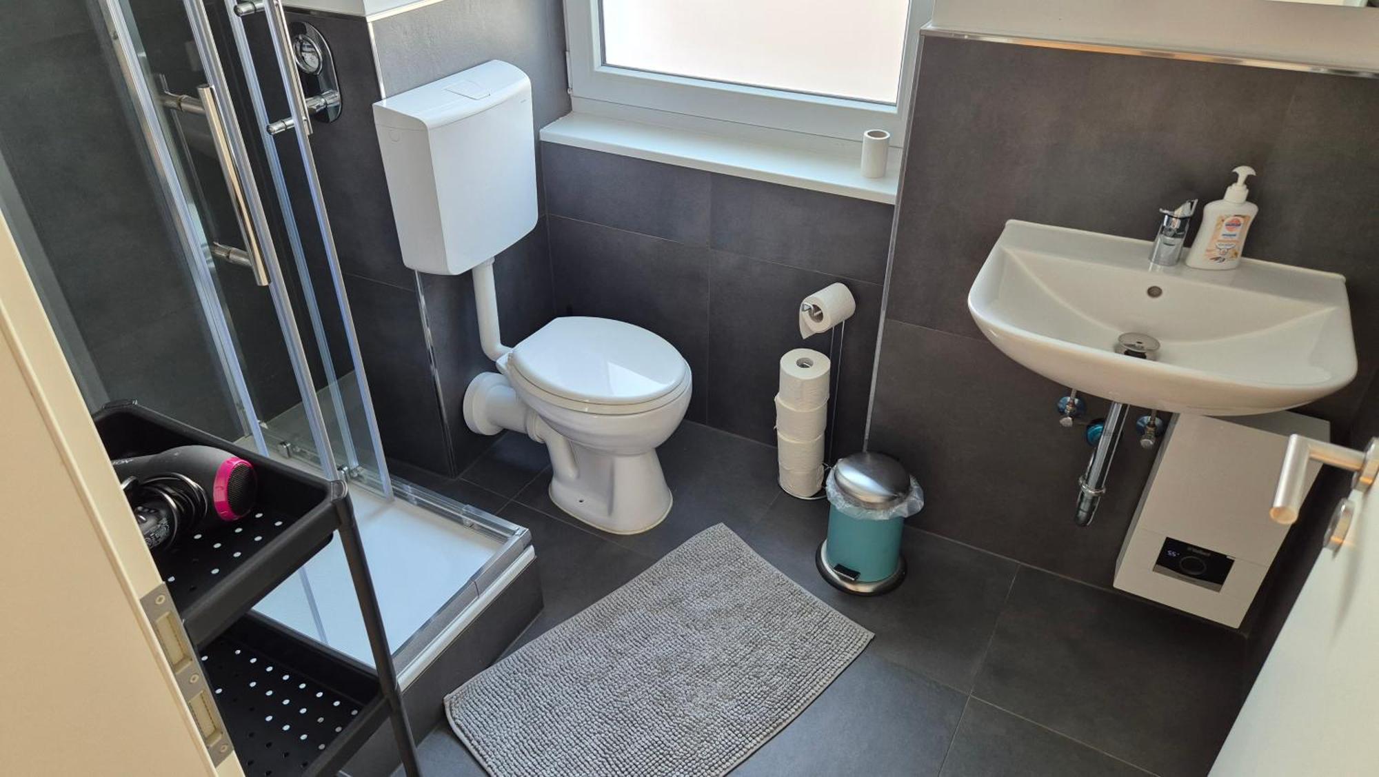 House Apartment *